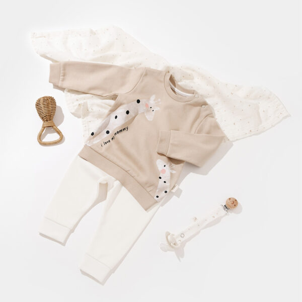 Beige giraffe pyjama set